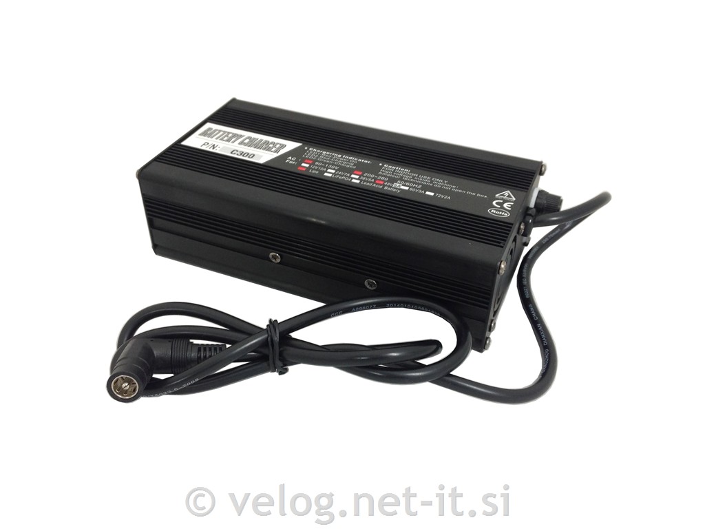 Polnilec Li-ion baterij 48V 5A - EURO konektor