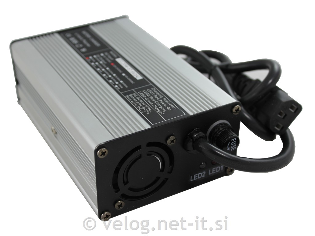 Polnilec Li-ion baterij 36V 2A - EURO konektor