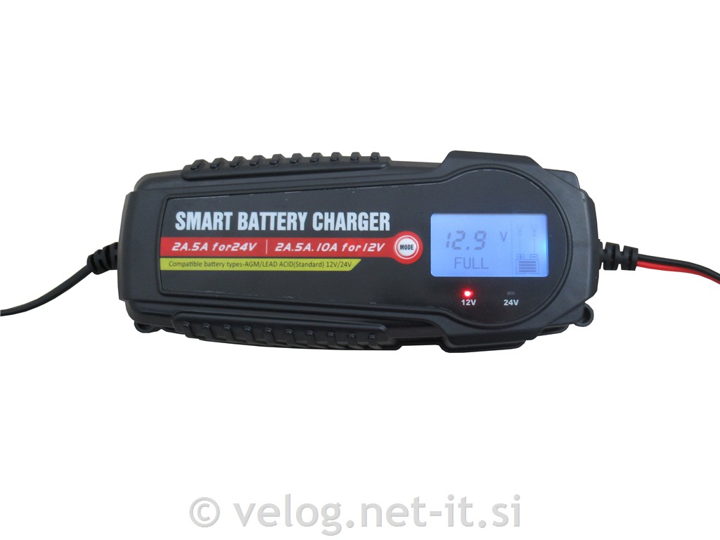 Univerzalni polnilec akumulatorjev 12V za svinec in LFP