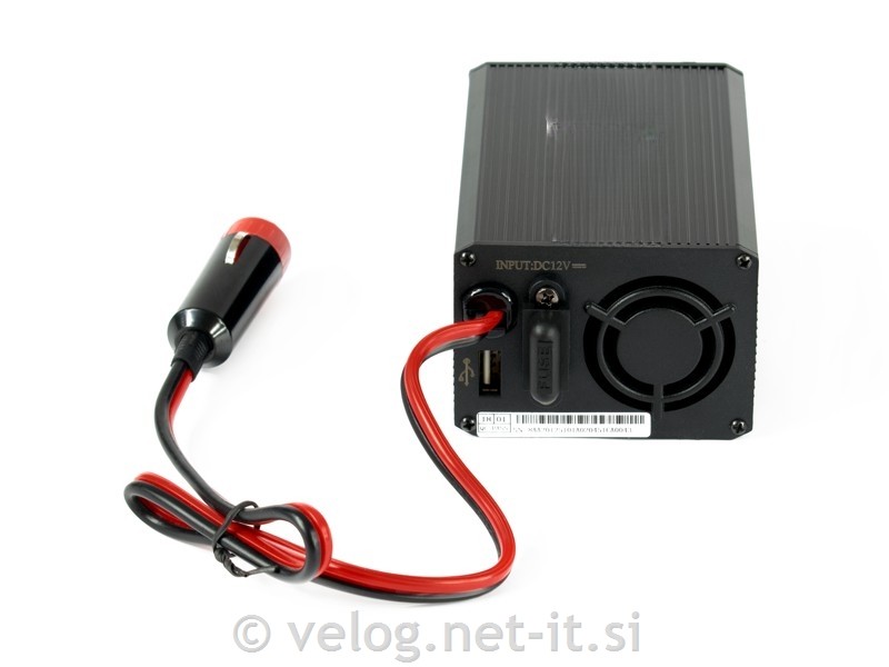 Razsmernik 200W za avto