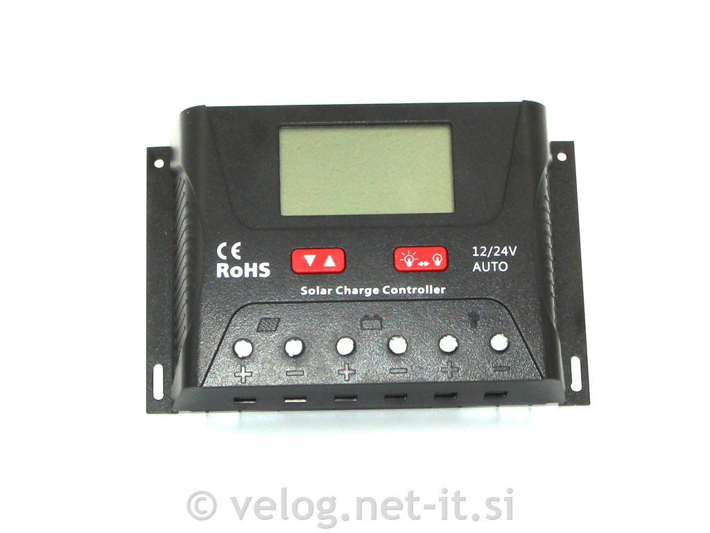 Solarni regulator 30A 12V/24V Srne