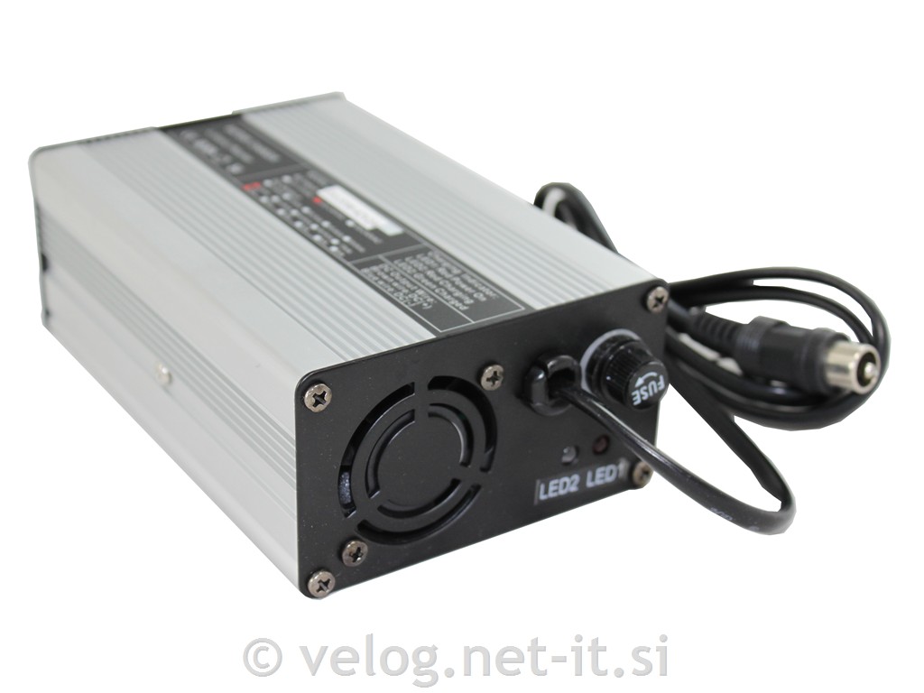 Polnilci li-ion baterij